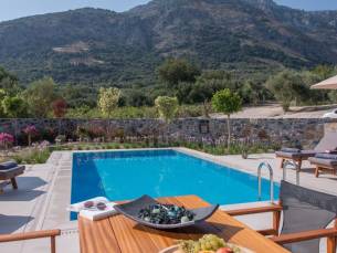 Avdou Collection Suites