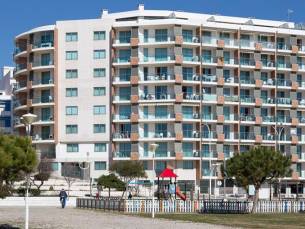 Monte Gordo Plaza