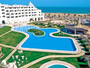 Lella Baya en Thalasso
