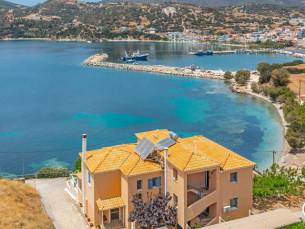Niovi Seaview Apartments