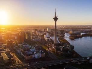 MEGADEAL! ???? Luxe 4*-HILTON Hotel in Düsseldorf incl. uitgebreid ontbijt