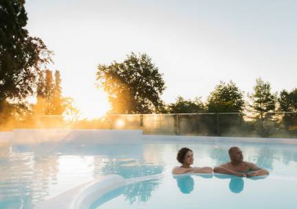 WELLNESS DEAL! ⚡ Kom tot rust tijdens een 2-daags verblijf in de historische stad Valkenburg incl. ontbijt en entree voor Thermae 2000