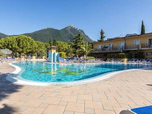 8 daagse vliegvakantie naar Toscolano in toscolano maderno, italie
