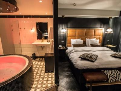 Verblijf in een ultraluxebubbelbad Suite in een 4*-hotel in Ede