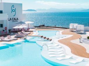 8 daagse vliegvakantie naar Calalanzarote Suites in playa blanca, canarische eilanden