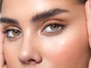 Koreaanse wimperlift + verven of brow lamination + hybrid tint