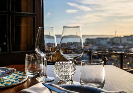 Stedentrip naar Lissabon incl. vlucht, transfer, ontbijt en food & wine tour