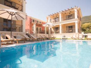 Perla Luxury Living