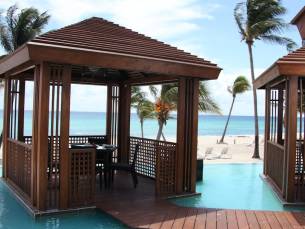 The Fives Beach Hotel en Residences