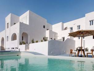 Voca Hotel & Suites