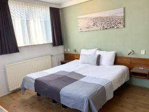 Tweepersoons kamer parterre - Bad/douche/toilet