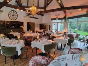 Gastronomisch & LUXE 4*-arrangement 4*-hotel bij rivier de S&ucirc;re in Luxemburg incl. ontbijt, culinaire 3- en & 5-gangendiners!
