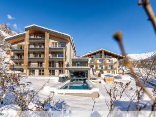 Maraias Luxury Suites & Apartments