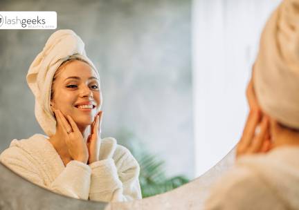 Verzorgende gezichtsbehandeling naar keuze (45 of 60 min)