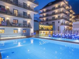 Verblijf in een 4*-hotel met zwembad en wellness aan de Costa Brava nabij het strand o.b.v. halfpension