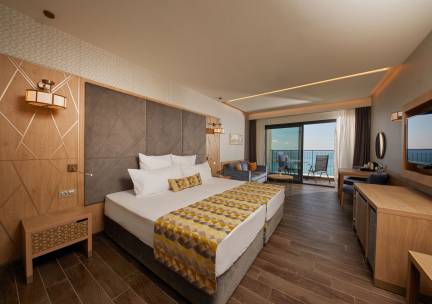 Secrets Sunny Beach Resort & Spa