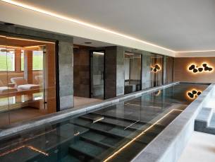 Marins Suites Hotel