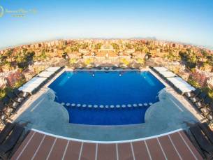 Imperial Plaza