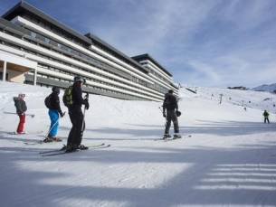 SOWELL RESIDENCES Pierre Blanche****