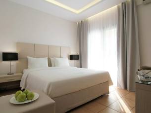 8 daagse vliegvakantie naar Akrogiali Exclusive Hotel in polichrono, griekenland