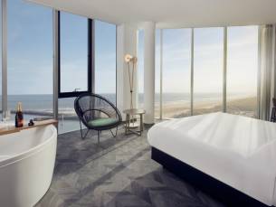 SUITE DEAL! ⚡️ Heerlijk ontspannen in Scheveningen incl. ontbijt en verblijf in een LUXE suite met priv&eacute; sauna en/of Whirlpool