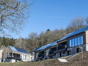 ???? RAZENDSNELLE DEAL! ???? Verblijf 4 of 5 dagen in een SPLINTERNIEUWE & LUXE VILLA midden in het hart van de Ardennen! bij La Roche-en-Ardenne