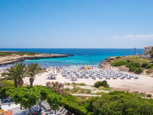 Fergus Style Carema Beach