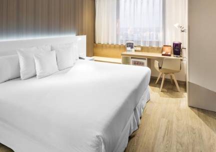 Hotel Occidental Praha 4