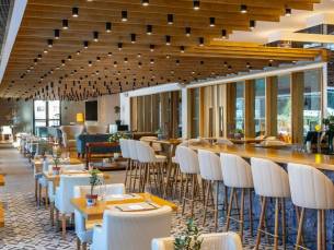 Anemi Hotel and Suites