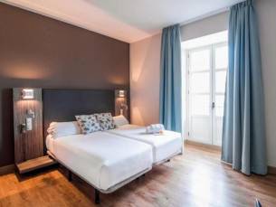 Petit Palace Santa Cruz