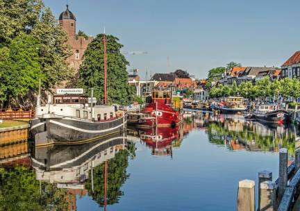 Geniet van de charme van Zwolle vanuit een knus hotel met whiskybar nabij het centrum incl. ontbijt + NS treinretour