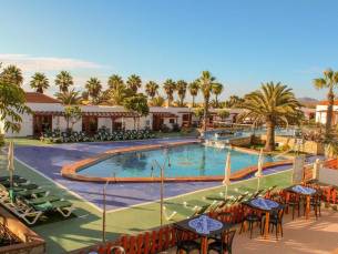 8 daagse vliegvakantie naar Castillo Beach Lake in caleta de fuste, canarische eilanden