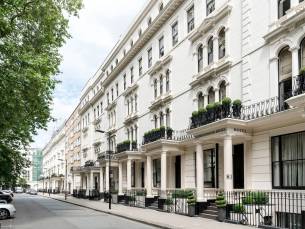 Hotel London House
