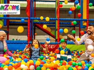 Entree binnenspeeltuin + evt. kidsbox