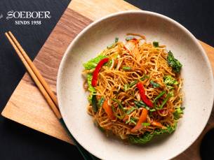 Complete Indonesische lunch + drankje naar keuze in Den Haag