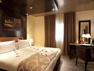 Hotel Dellarosa Suites & Spa