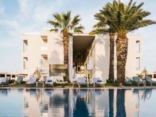 Ontspannen genieten in een 4*- hotel in het Griekse Paralia incl. vlucht, ontbijt & diner!