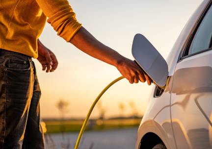 Parkeren incl. elektrisch opladen bij Schiphol