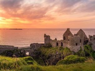 8-daagse Fly & Drive door het land van Game of Thrones, Ierland incl. vlucht, huurauto en ontbijt