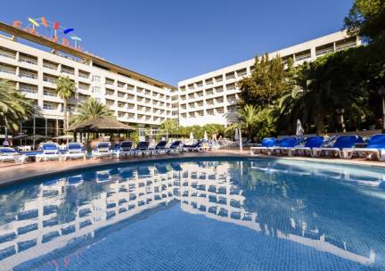 Viva Espa&ntilde;a! Verblijf in een 4*-resort in La Pineda incl. vlucht, transfer en o.b.v. halfpension