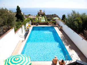 8 daagse vliegvakantie naar Ipanema in taormina, italie