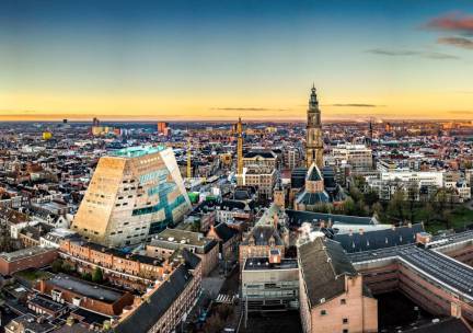 Sfeervol hotel in de historische stad van Groningen incl. ontbijt en NS treinretour