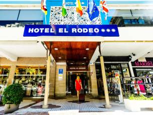 El Hotel Monarque el Rodeo