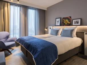 MEGA DEAL! ⚡ Geniet in een hypermodern 4*-hotel nabij Amsterdam incl. ontbijt + welkomstdrankje!