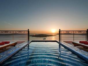 Nefeles Luxury Suites