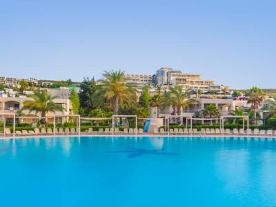 Kipriotis Maris Suites