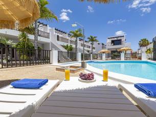 Apartments Las Lilas