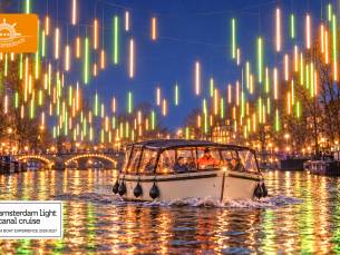 Rondvaart (75 min) tijdens Amsterdam Light Festival + evt. drankjes