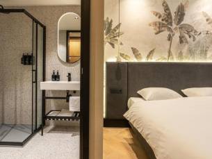 FLASHDEAL! ⚡️ GLOEDNIEUW 4*-hotel nabij Zwolle en Giethoorn met verblijf in DELUXE kamer incl. ontbijt + GRATIS parkeren!