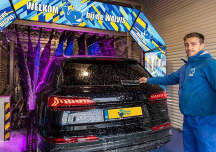 Wasbeurt bij Wasstraat de Walvis